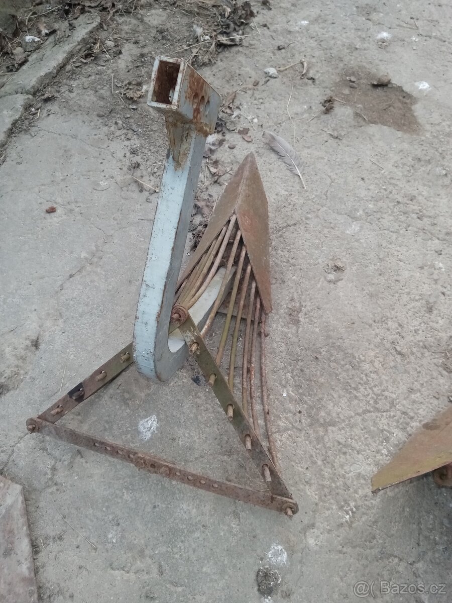 Prodám na brambory.