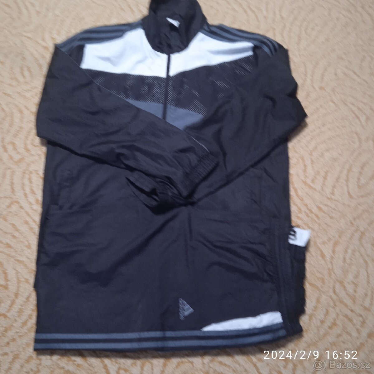 adidas souprava velikost M-L