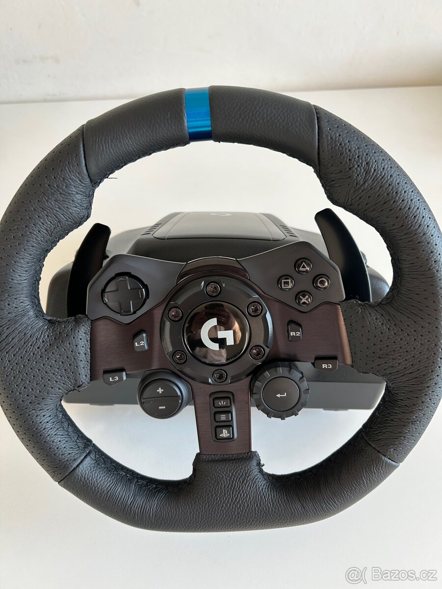 Herní volant Logitech G923