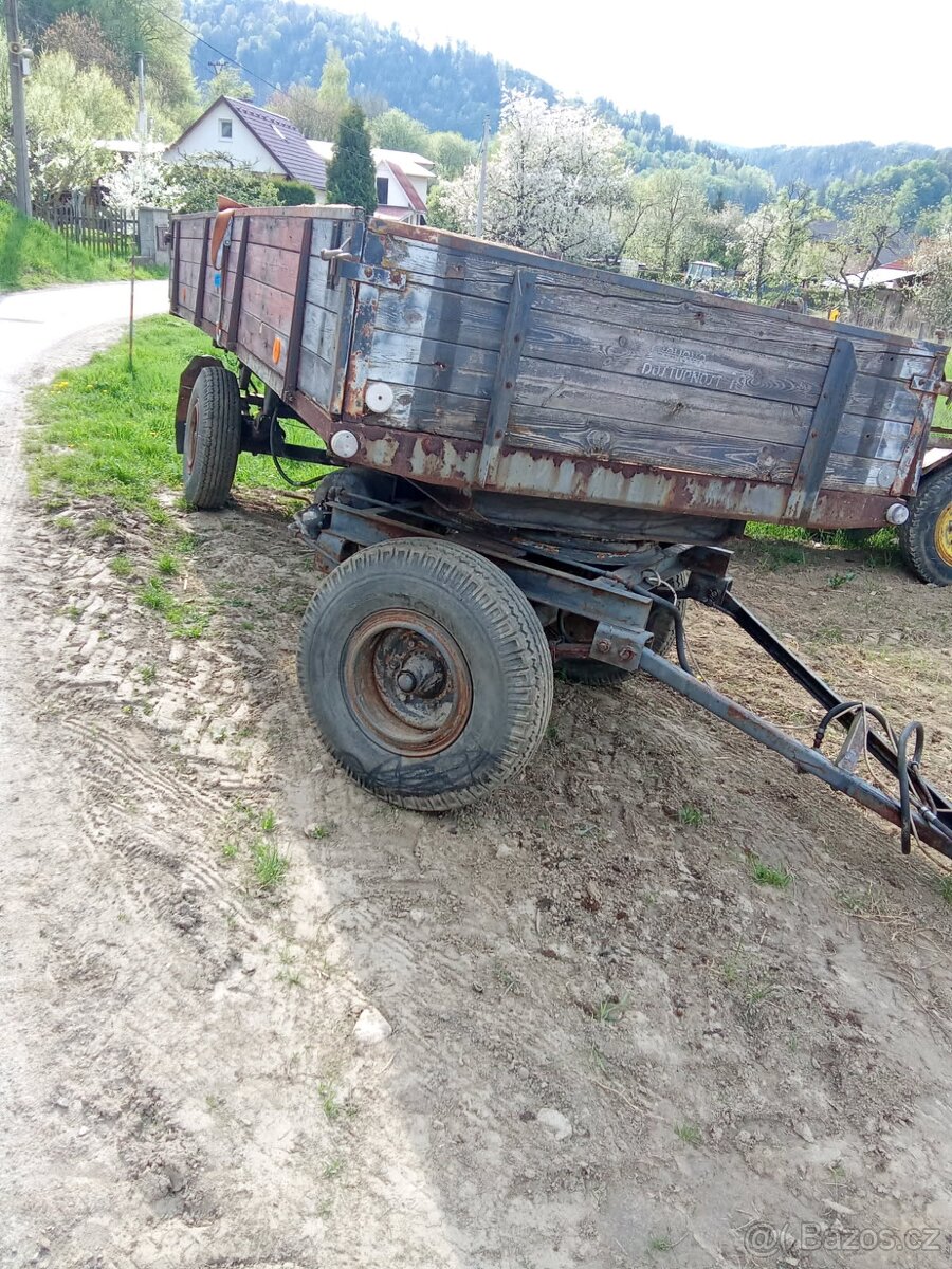 Vlek za traktor mv