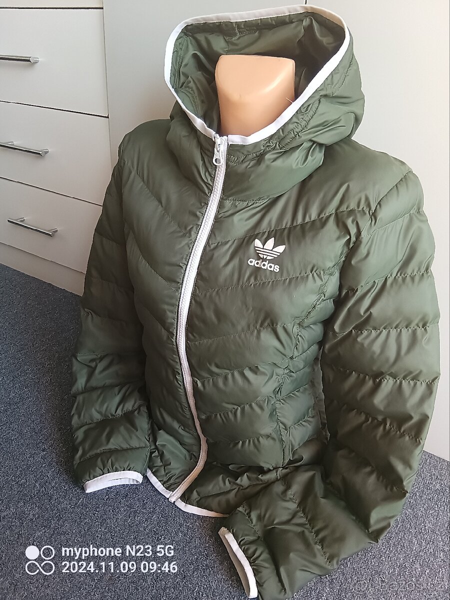 Bunda khaki zn."ADIDAS" vel."38" i větší