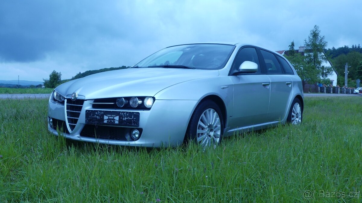 Alfa Romeo 159 2.4JTDm SW Q-tronic 185 tis km