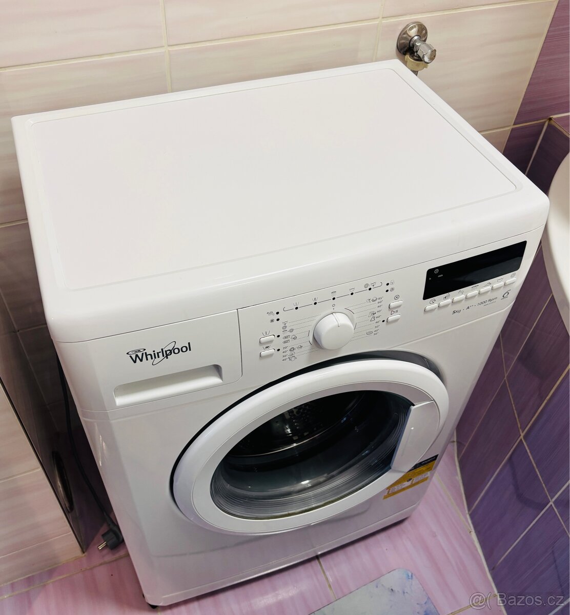 Pračka Whirlpool úzká, na 5kg