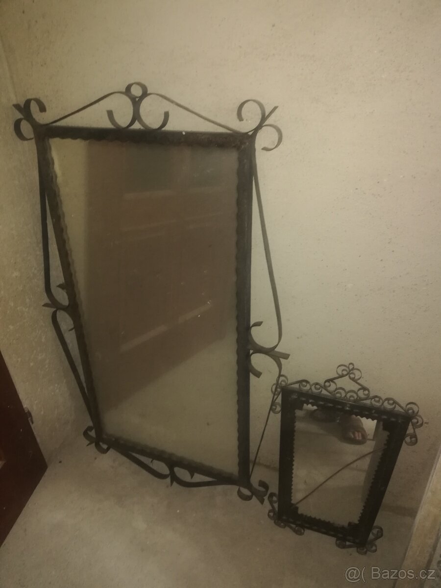 Kované, tepané zrcadlo