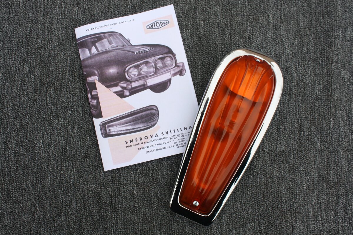Tatra 603/2 - Pravý přední blikač (nepoužitá uloženka)