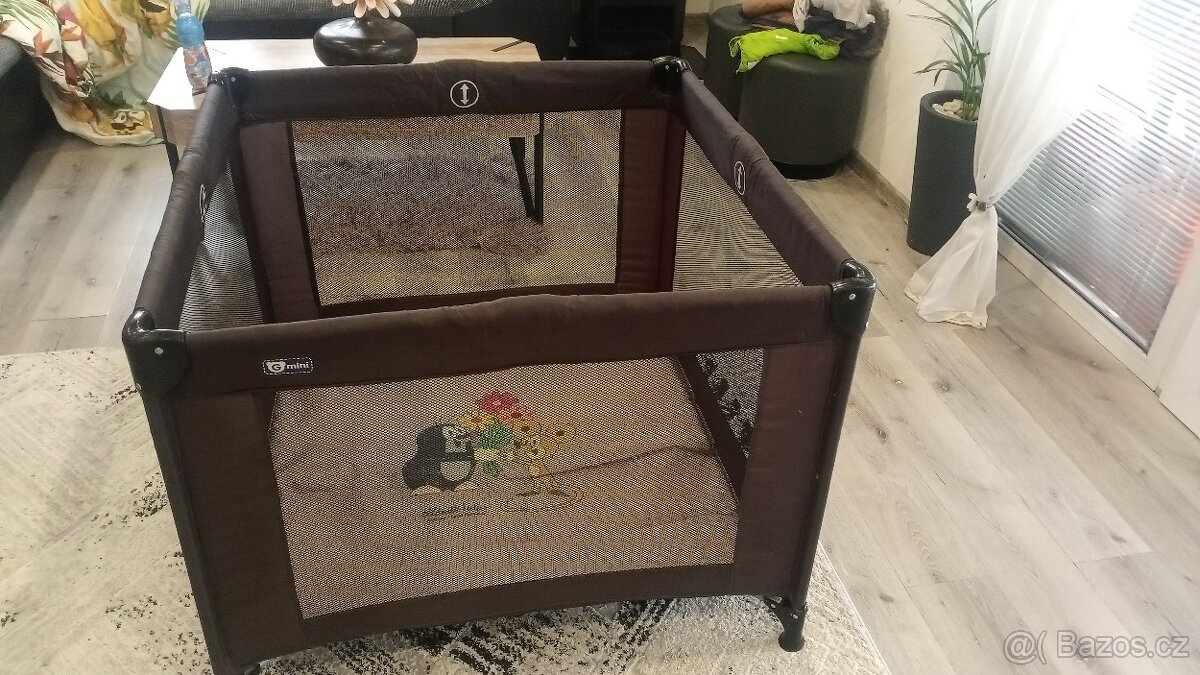 Prodám cestovní postýlku