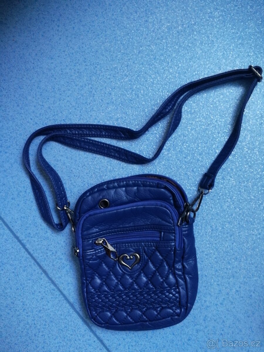 Nové - Měkká koženková crossbody kabelka