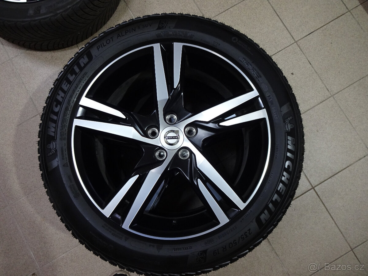 Volvo XC40 + V90 CC - zánovní zimní TOP alu 19" ET50,5