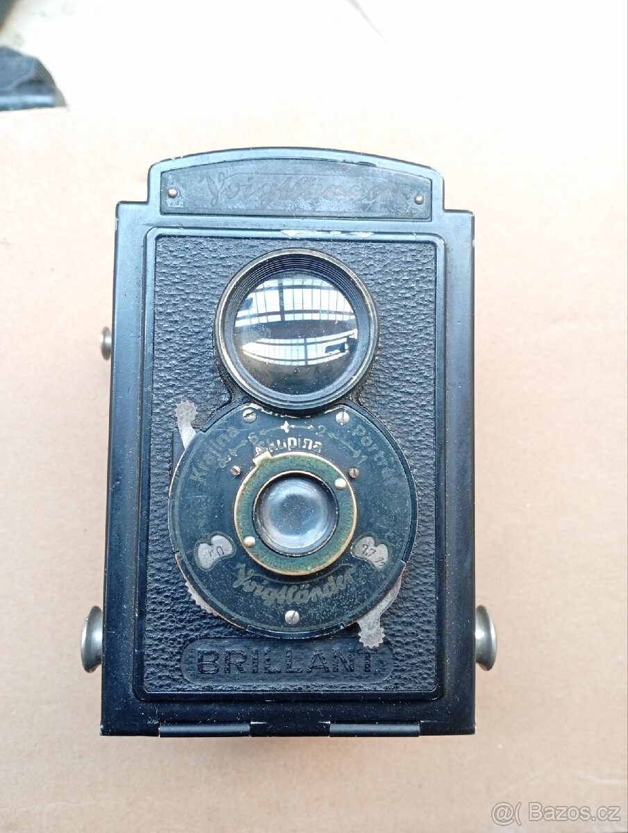 Starý fotoaparát Voigtländer BRILLANT