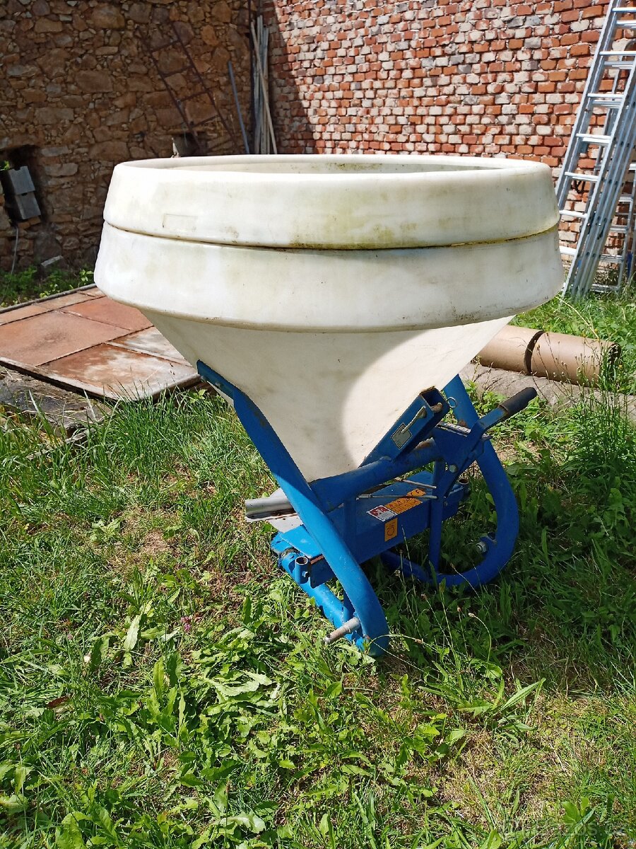 Jednokotoučové rozmetadlo CONE 400 PROFI