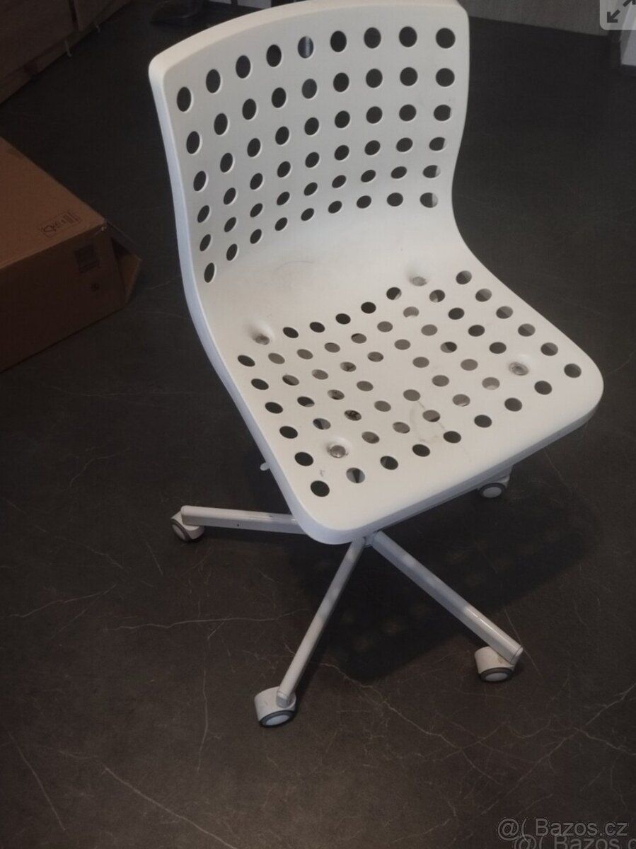 Dětská kolečková zidle