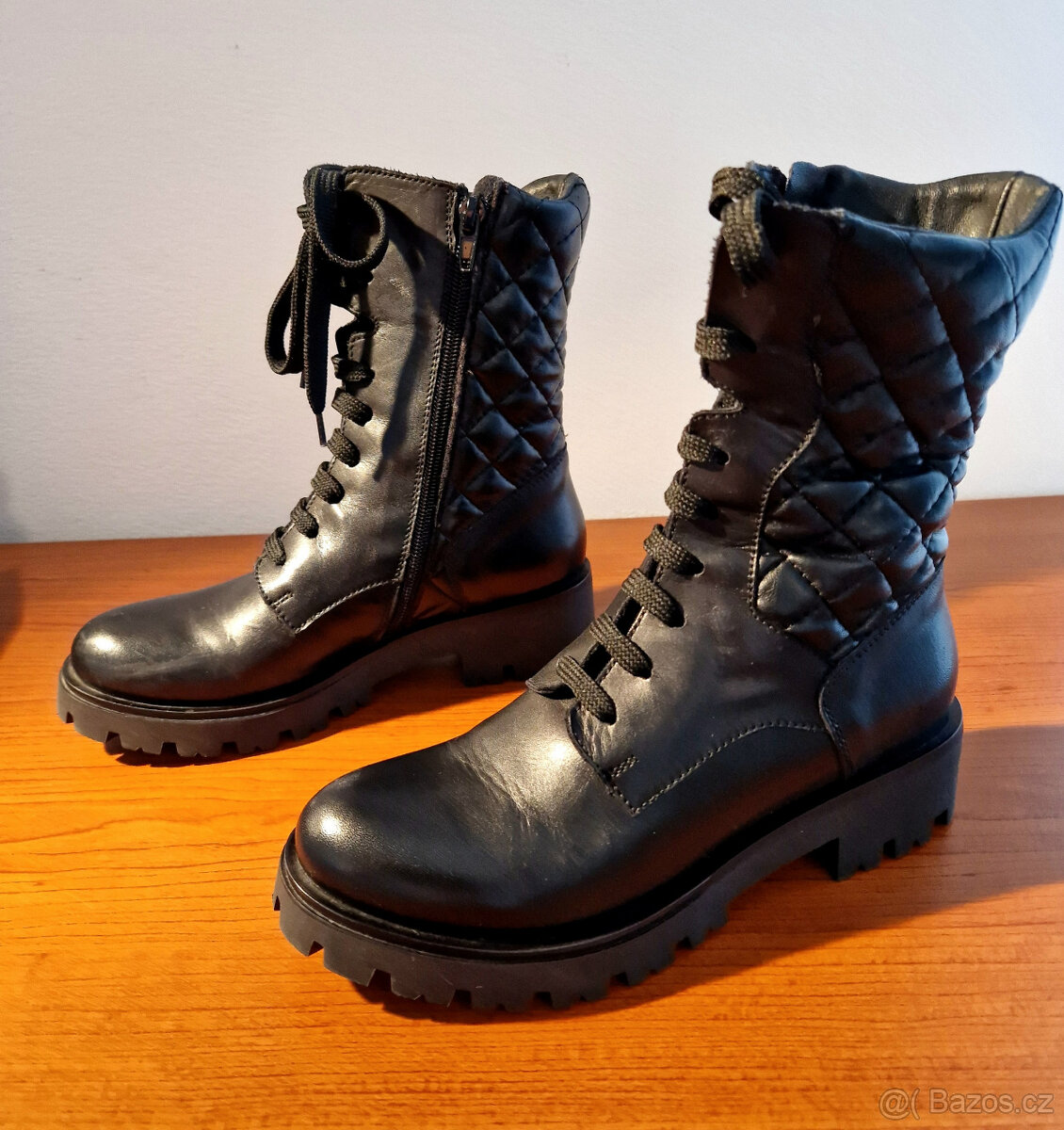 Nové černé šněrovací workery zn. TOSCA BLU, č. 35