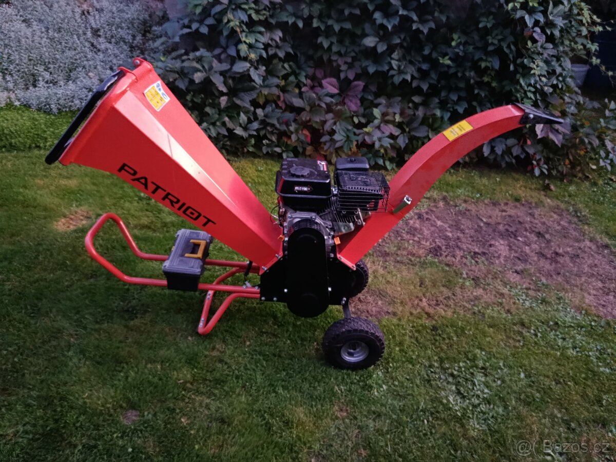 Štěpkovač větví GBK-70 (Mountfield)