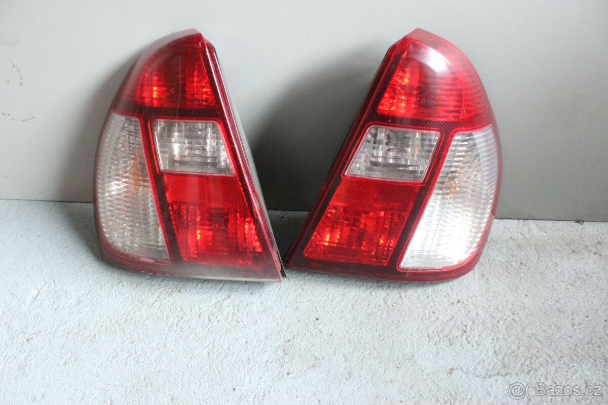 zadní světlomet Renault Thalia