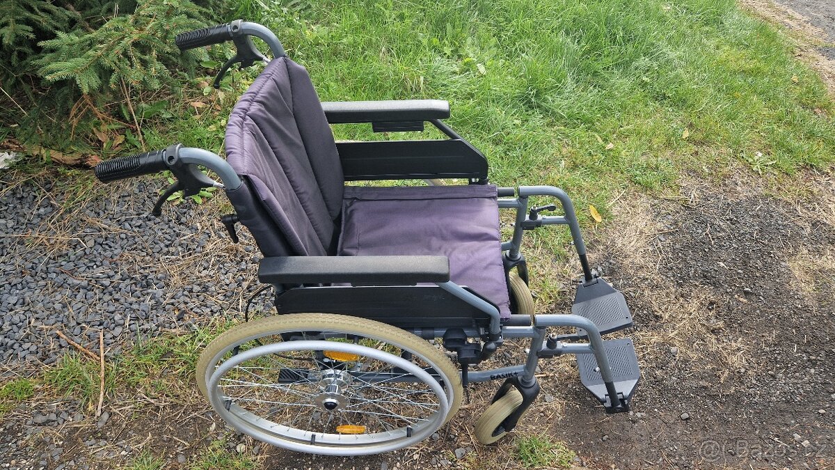 Mechanický Invalidní Vozík Tomtar s brzdama