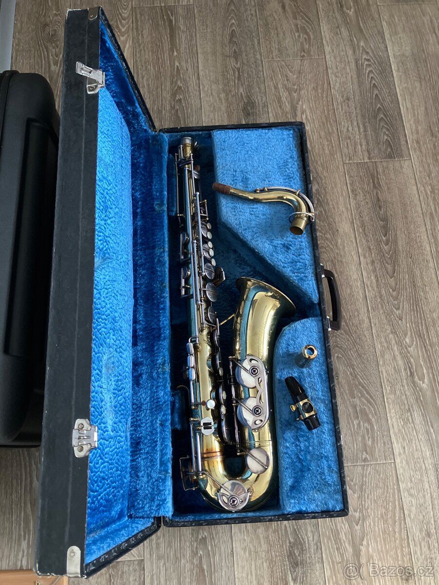 Tenorový saxofon Amati