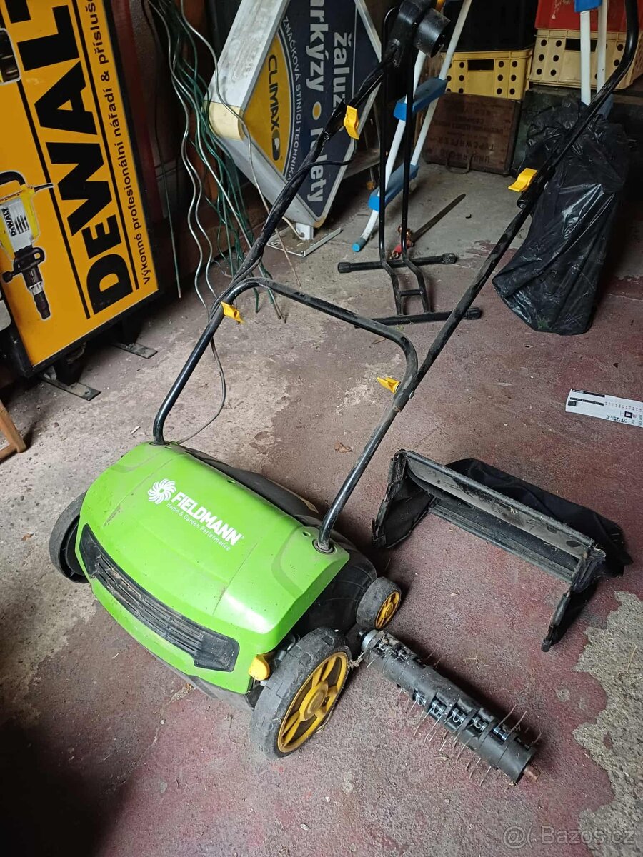 Zahradní vertikutátor Fieldmann FZV 2004-E