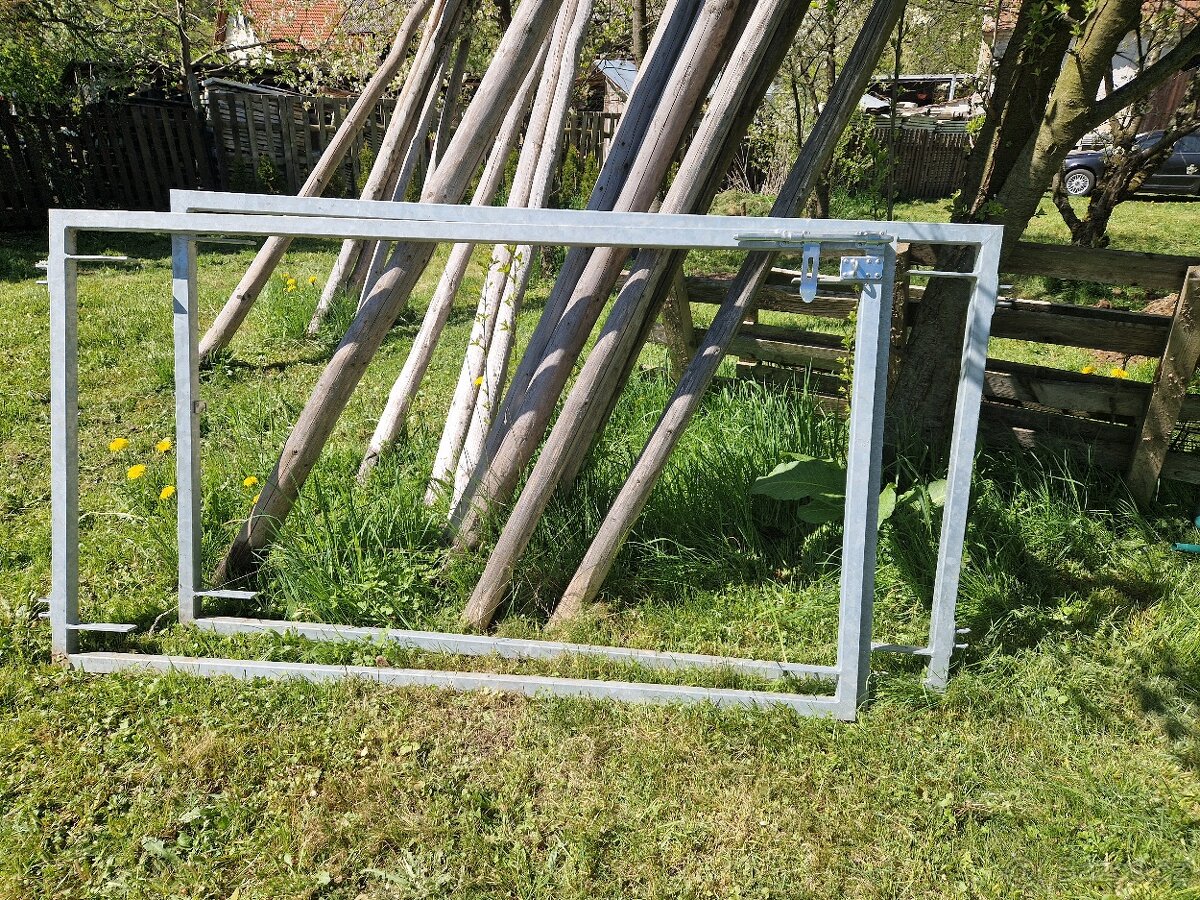 Brána dvoukřídlá 4m