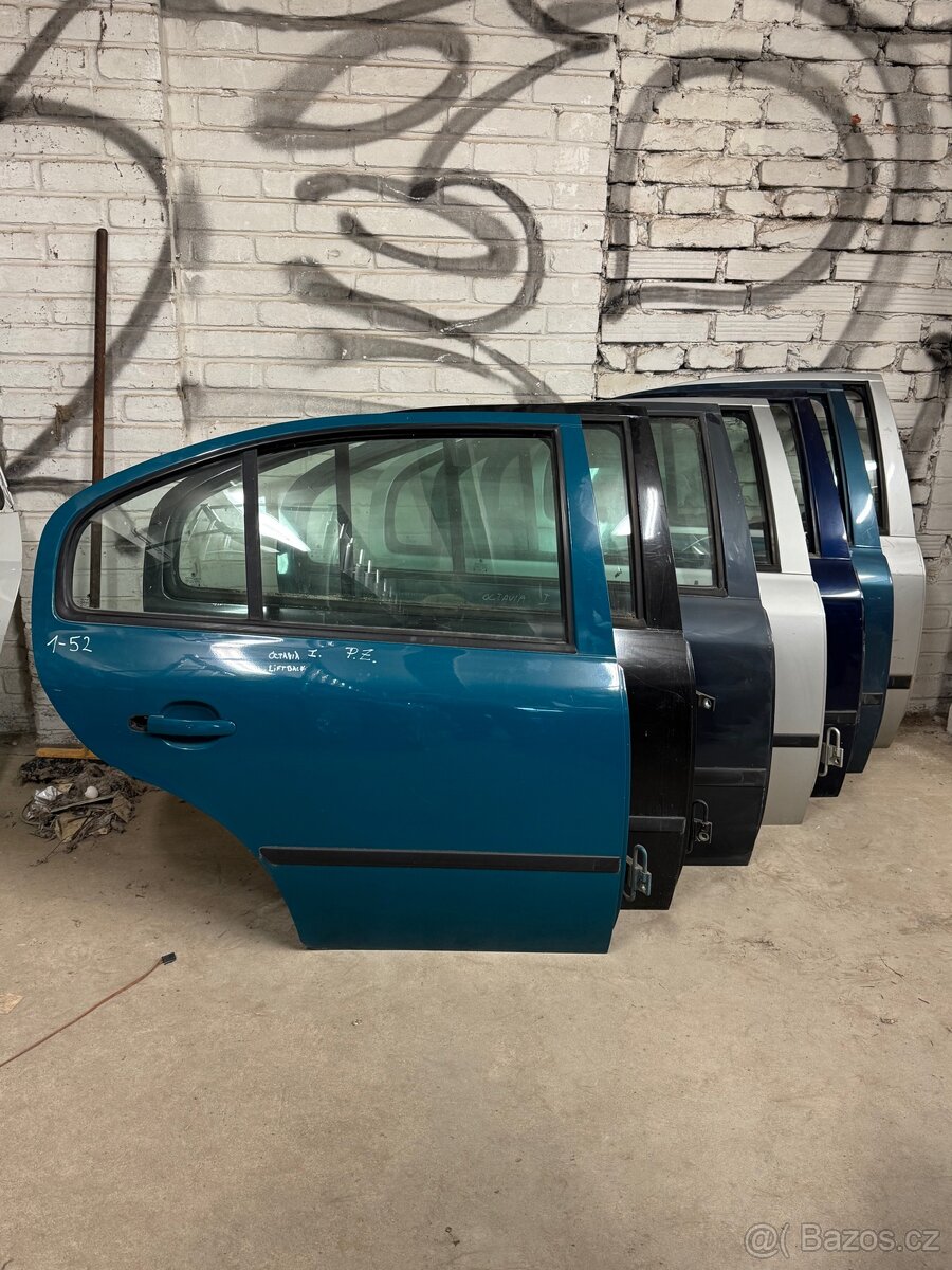 Škoda Octavia 1 sedan, PZ dveře