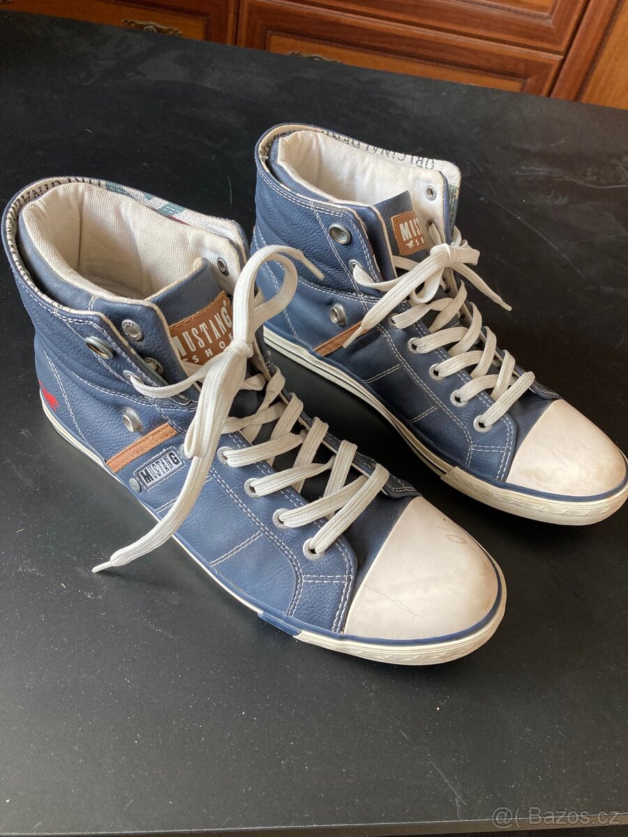 Boty zn. MUSTANG vel.42
