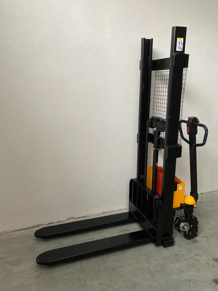 Prodám plně elektrický vysokozdvižný paletový vozík EMF12/25