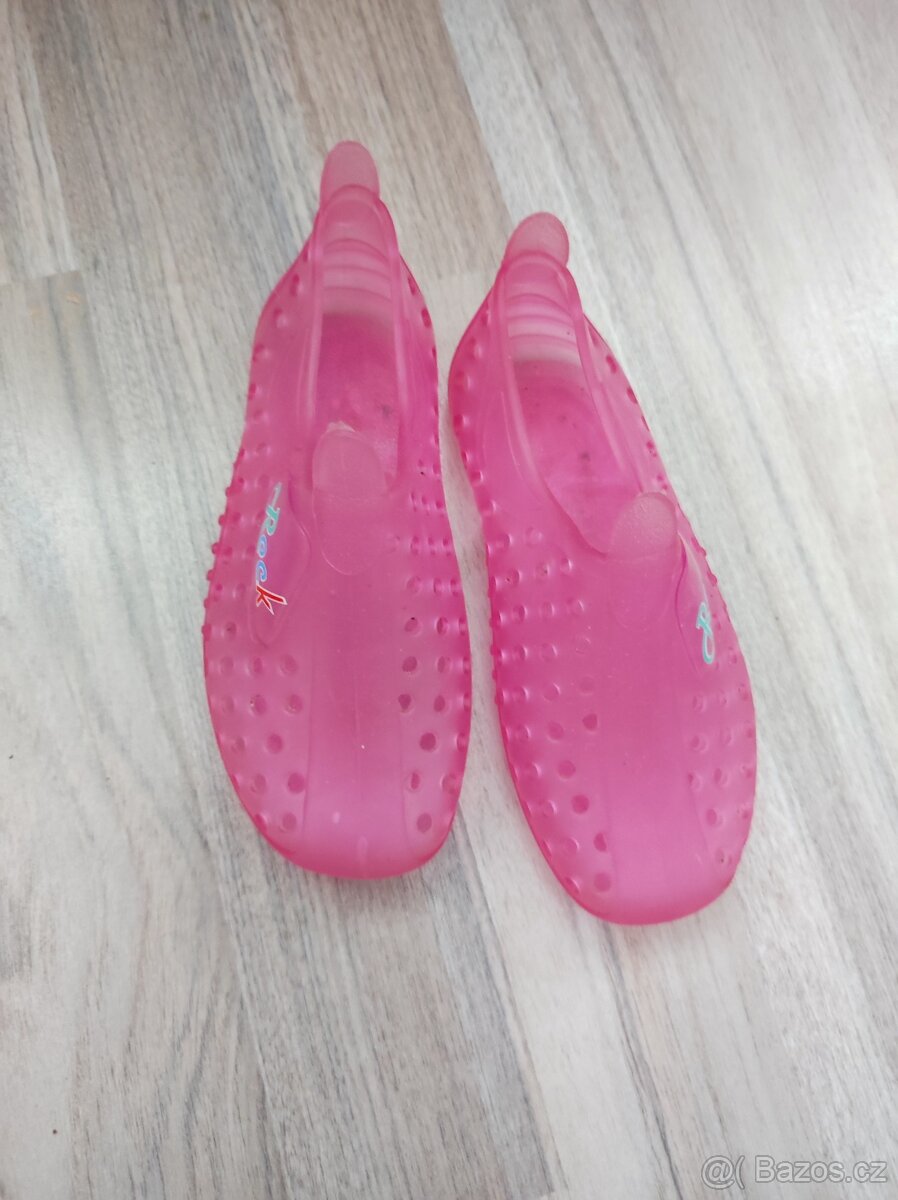 Boty do vody vel. 26