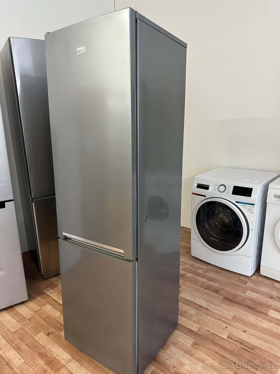Lednice s mrazákem Beko (294)
