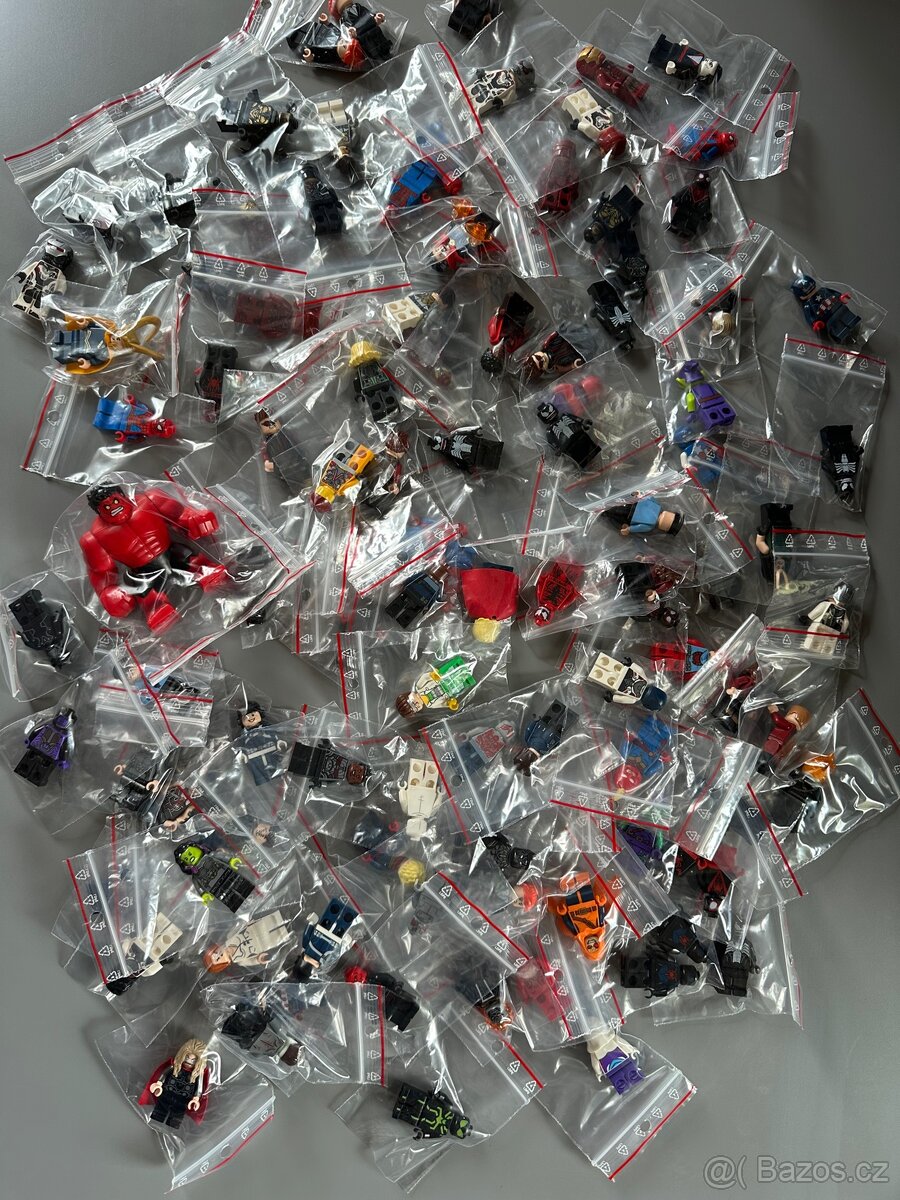 Lego figurky Marvel/DC superheroes