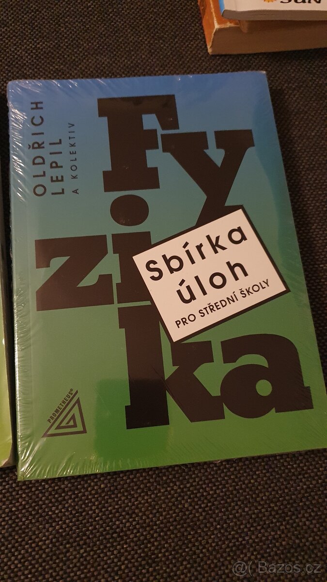 Sbirka uloh fyzika pro stredni skoly