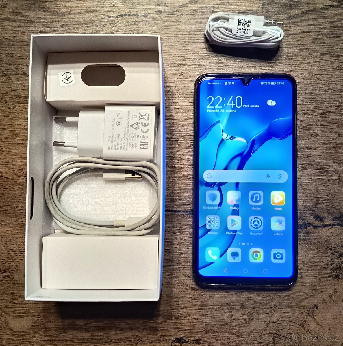 Prodám Huawei P30 lite 128 GB modrý.