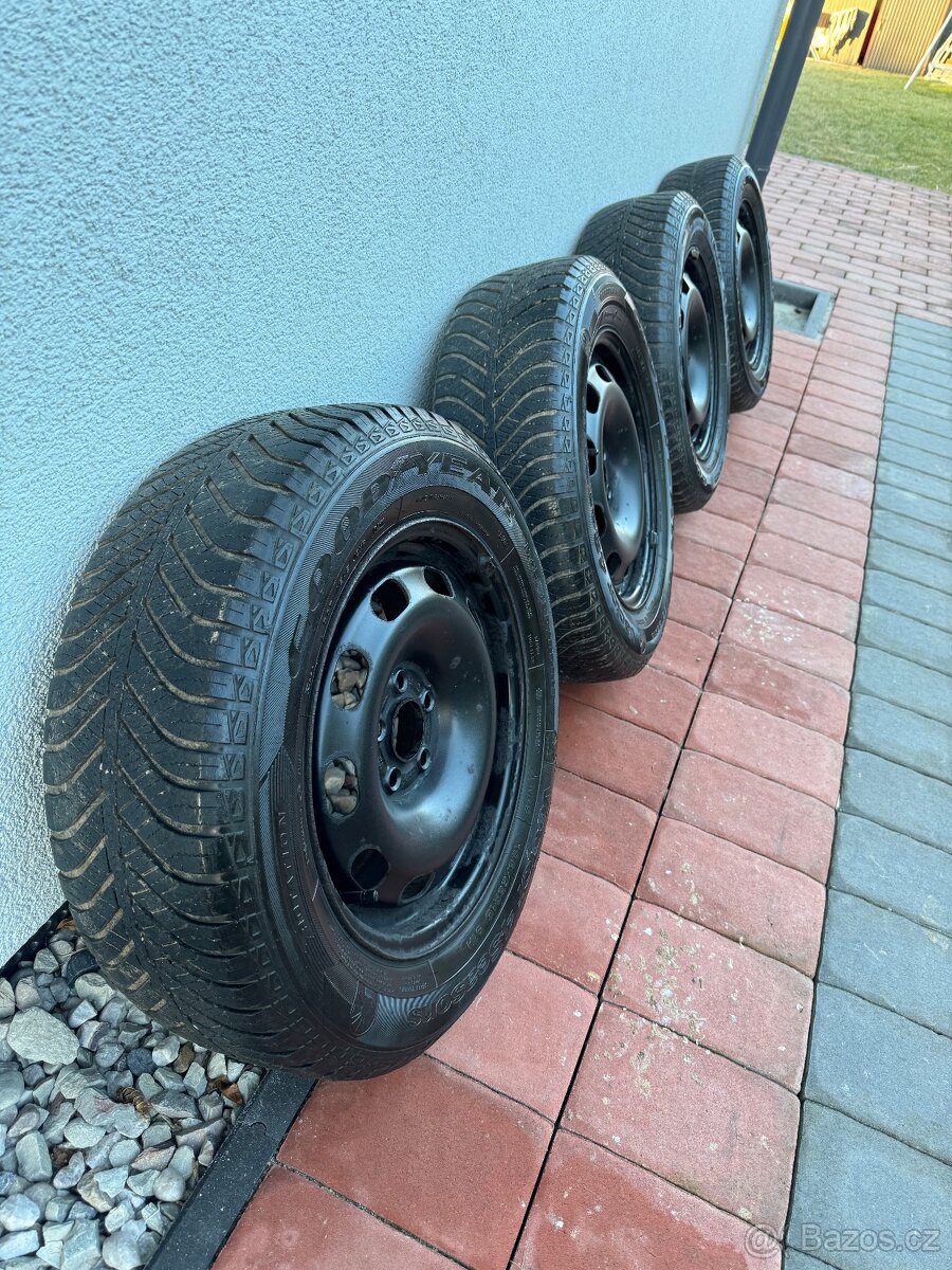 Zimní kompletní sada na Octavii 5x100