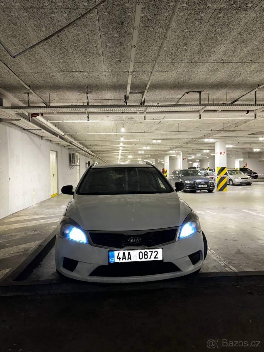 Kia ceed 1.6crdi 85kw 2011
