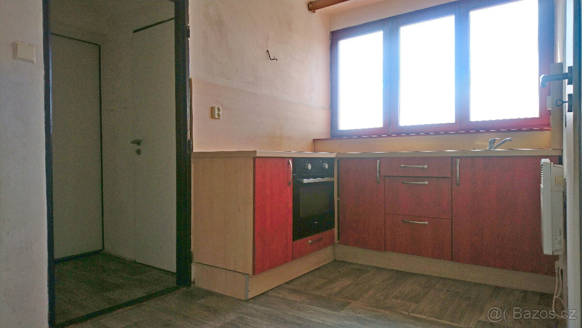 Pronájem 3+1, 55m2 (Nové Město, ul. Valdštejnská)