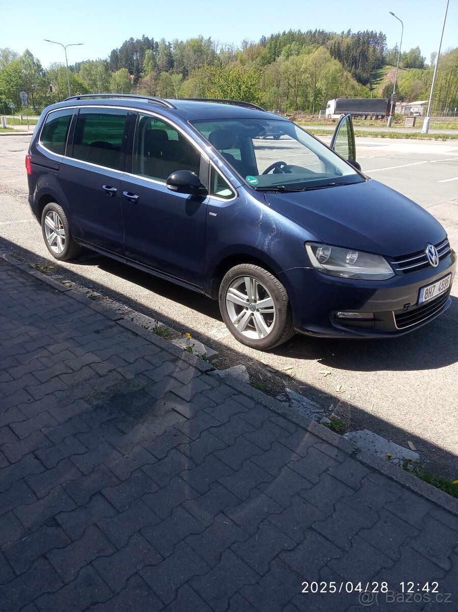 VW Sharan M7