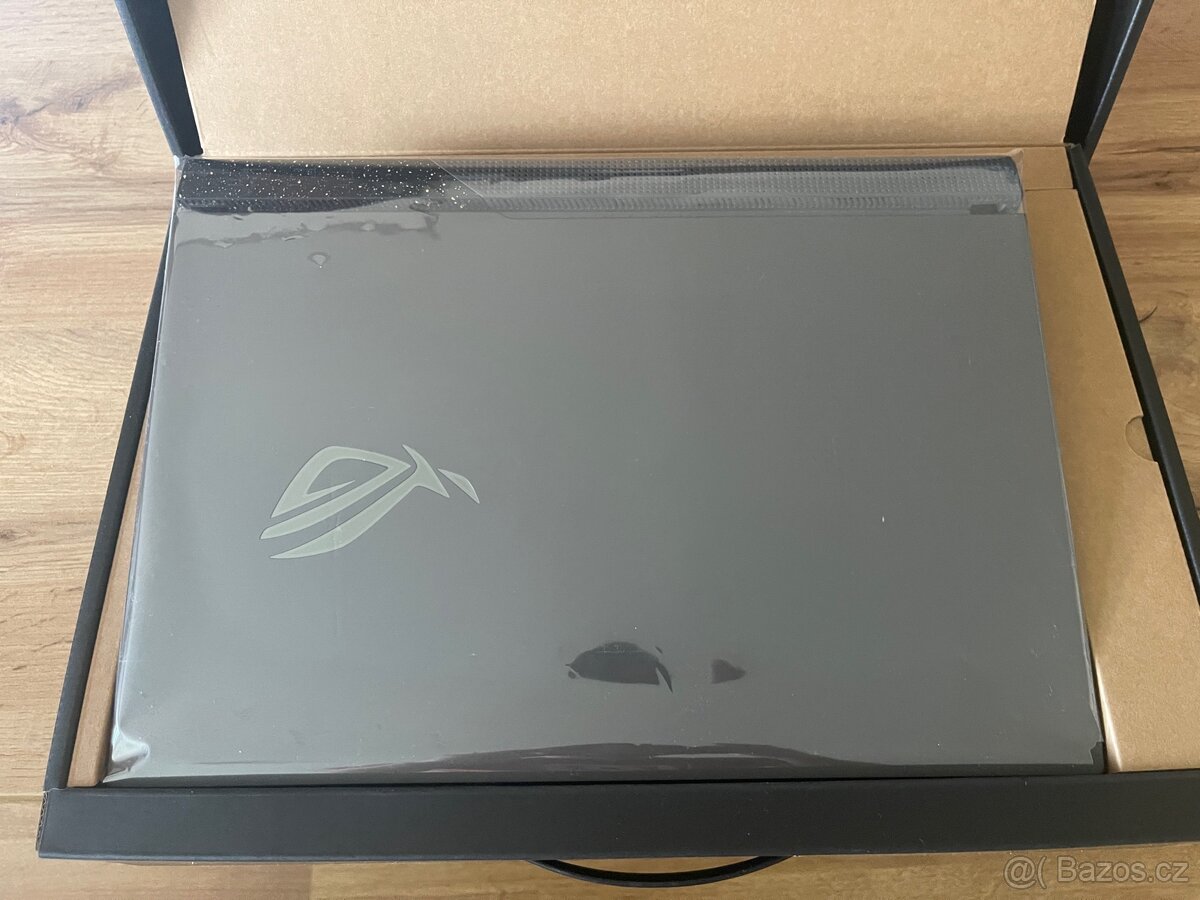 ASUS ROG Strix G17 G713PV-HX048
