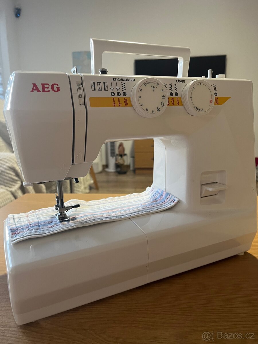 Šicí stroj AEG 1715