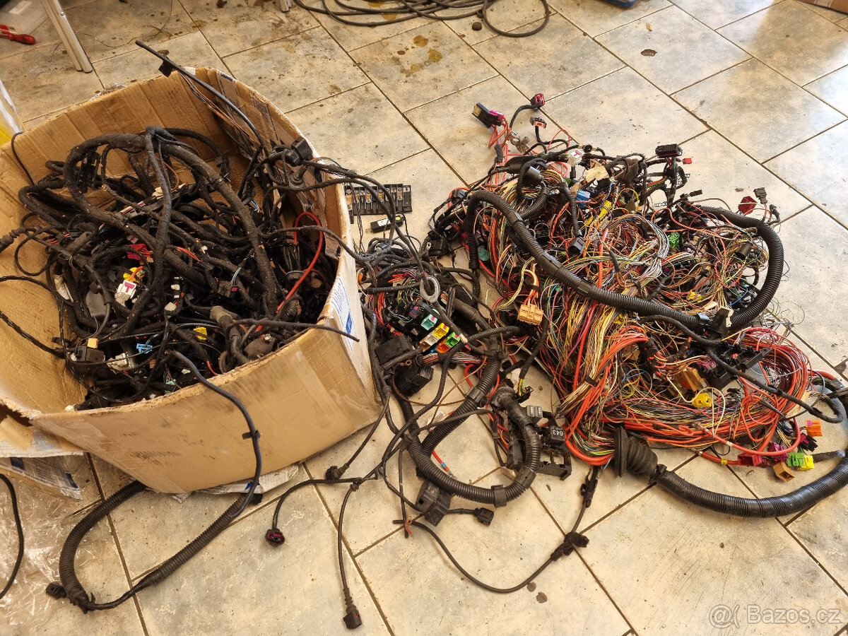 VW Multivan T5 2,5TDI BNZ/BPC, elektroinstalace