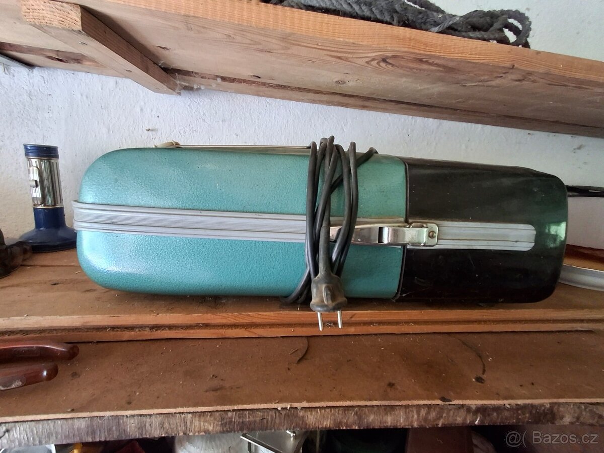 Vysavač Jupiter 402
