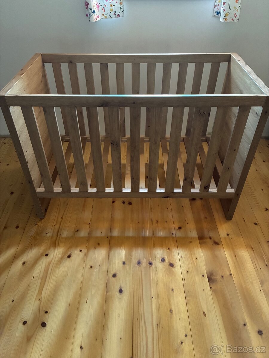 Dětská postýlka