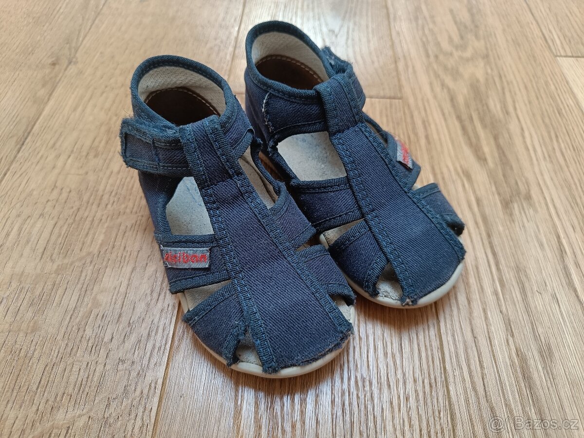 Papučky / bačkůrky Ciciban vel. 23