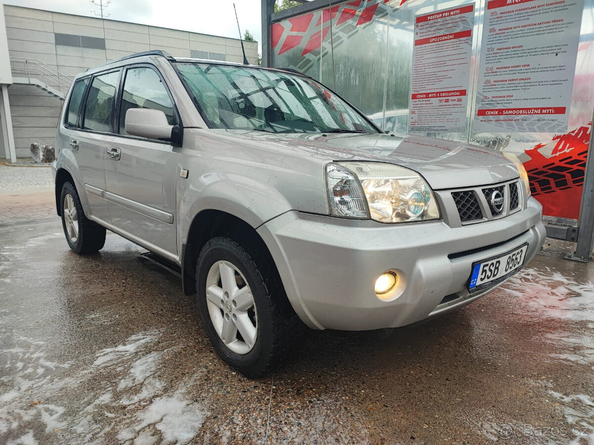 Nissan X-Trail 2,2 dCi 100kW 4x4 rok 2005