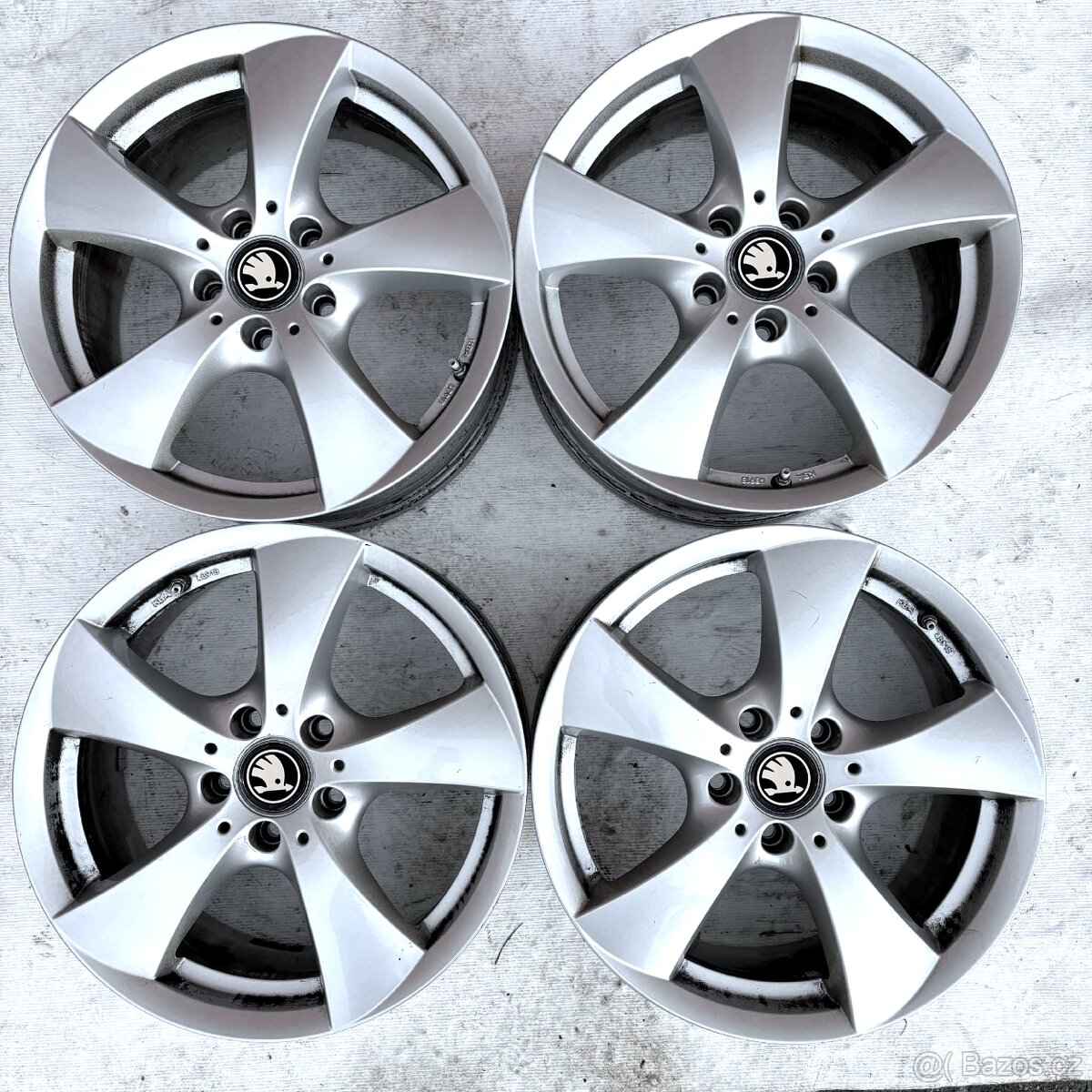 ALU SKODA OCTAVIA SUPERB YETI KAROQ 17" 5X112 ET45