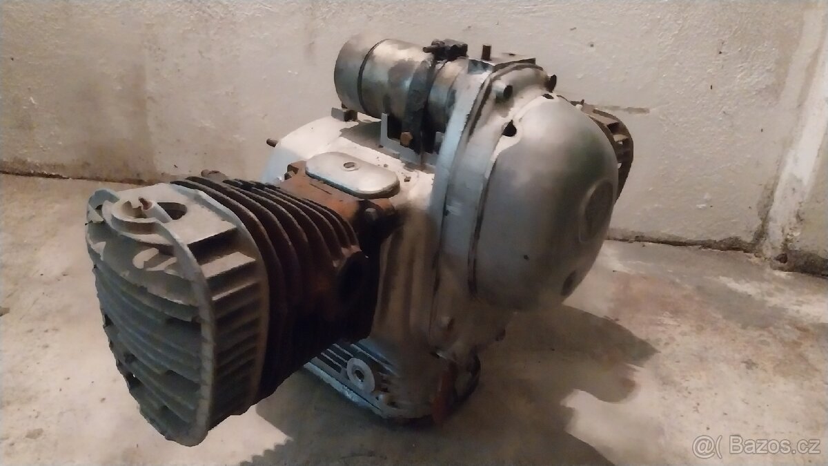 Motor K750