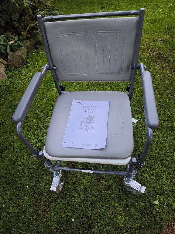 Prodám pojízdné kazetové křeslo DMA 512 E