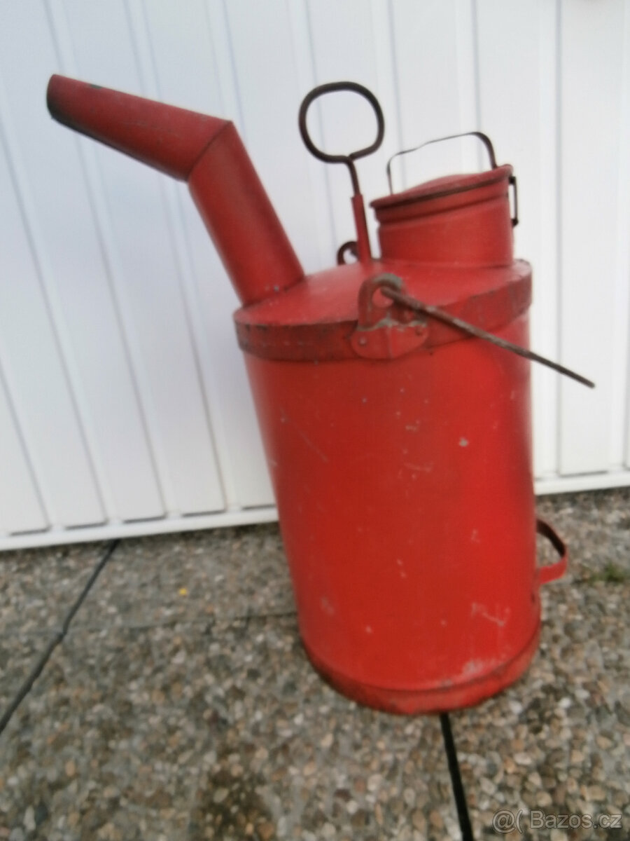 Míchací konev plechová pozinkovaná včetně pošty za 800 kč