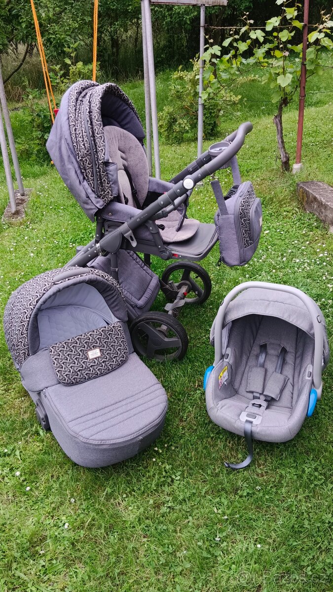 Kočárek trojkombinace