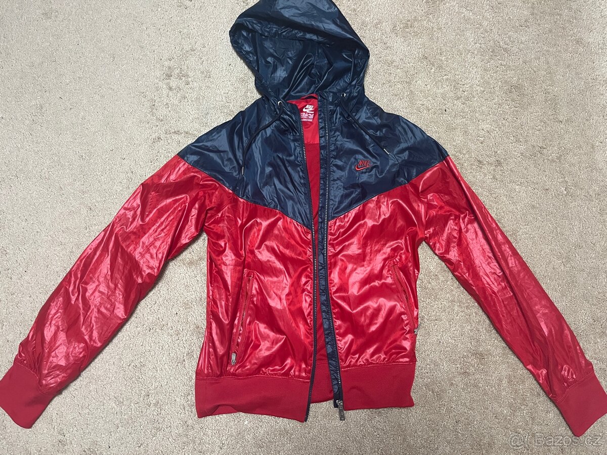 Šusťáková bunda Nike XS