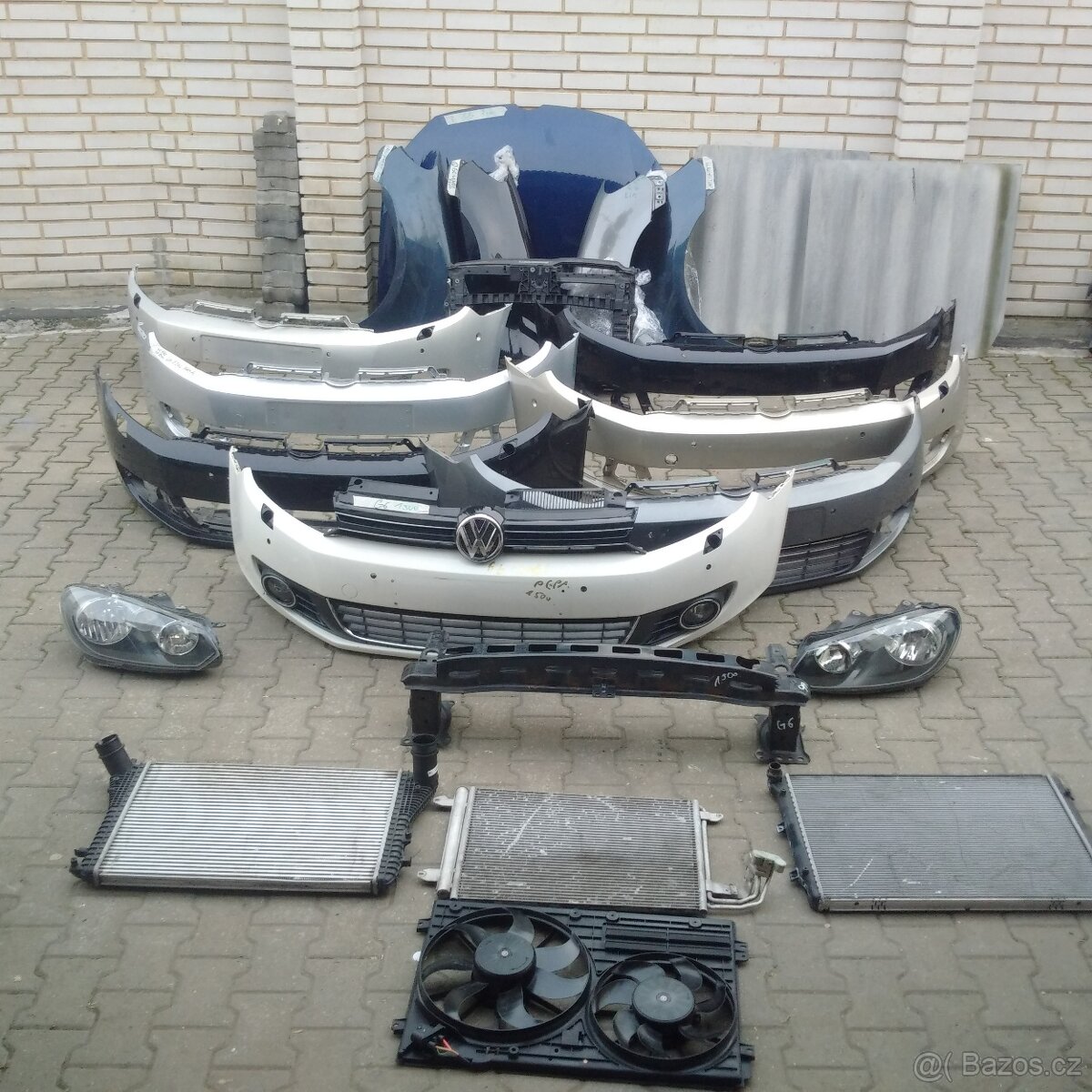 predni cast z vozu Vw golf 6 NaLAK