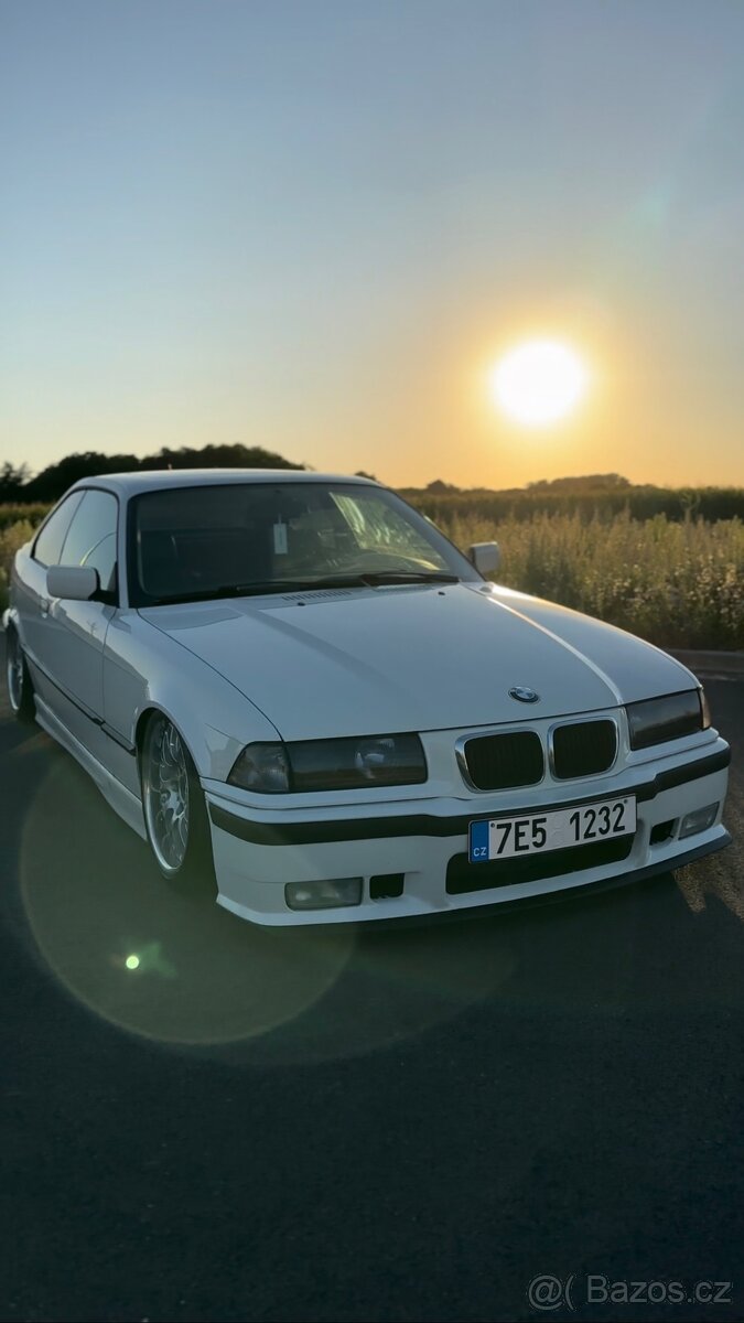 BMW E36 coupe 318is