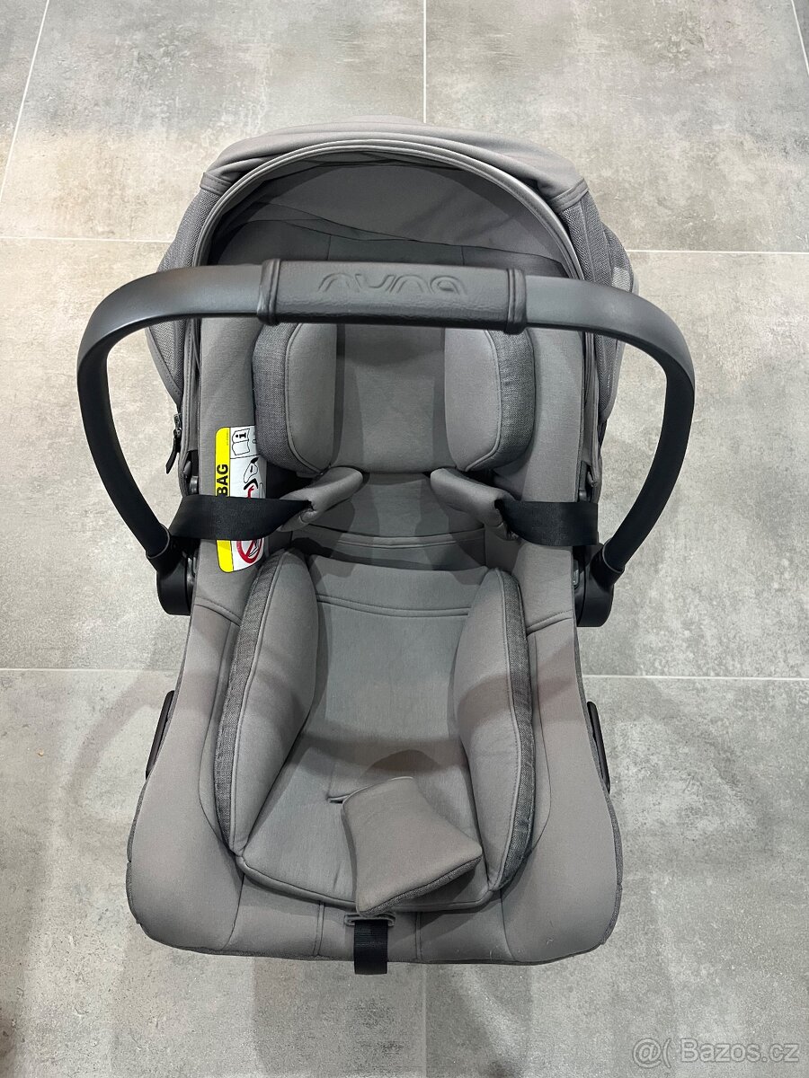 Vajíčko nuna pipa next